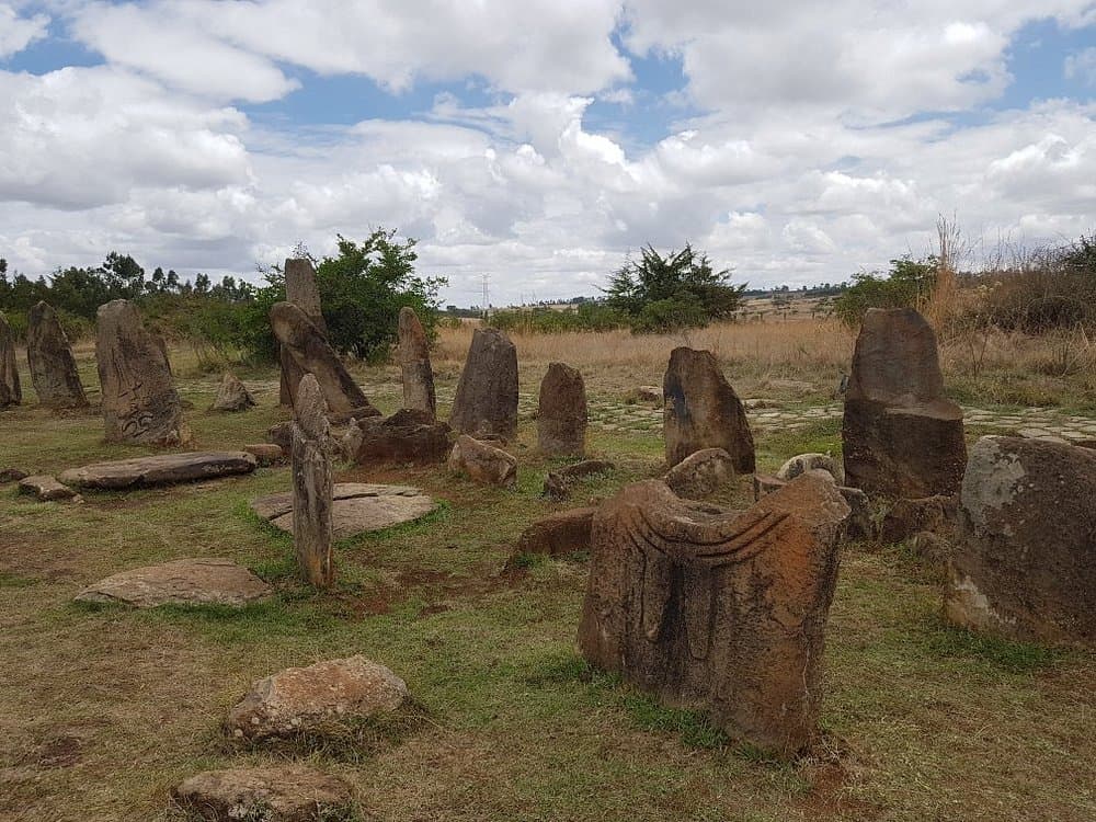 1 Day — Tiya Stelae — photo 3